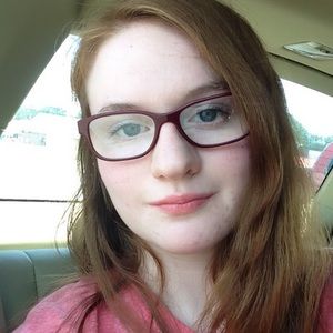 Meet your Posher, Rebekah